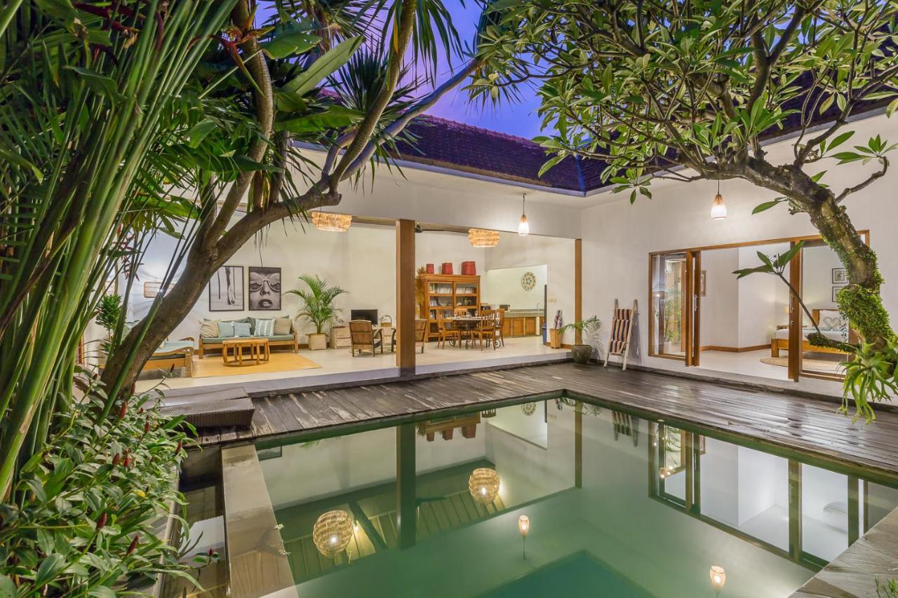Pulesari 2 Bedrooms Seminyak  Exterior photo
